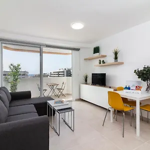 modern-and-recently-renovated-apartment-in-arona.in-canary-islands.com/